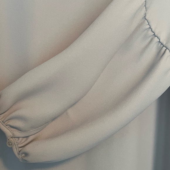 Light grey 100% polyester fully lined knee length dress - Picture 3 of 6